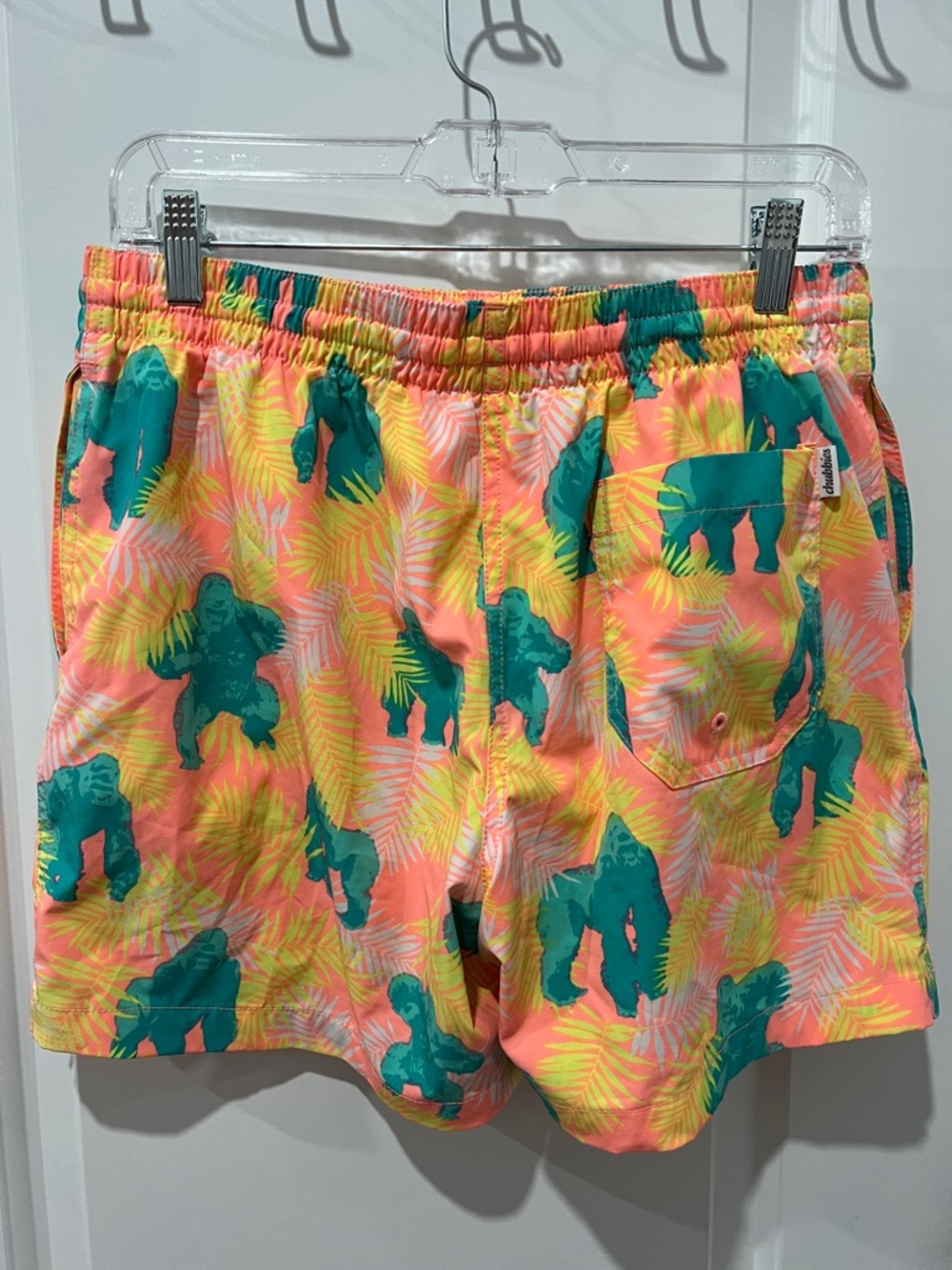 chubbies Neon Coral & Teal Ape Swim Shorts Size Medium 5.5" Inseam - Picture 3 of 7